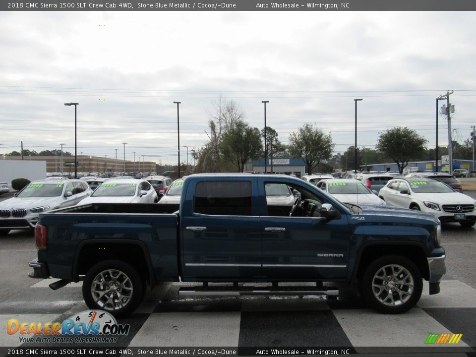 2018 GMC Sierra 1500 SLT Crew Cab 4WD Stone Blue Metallic / Cocoa/­Dune Photo #3