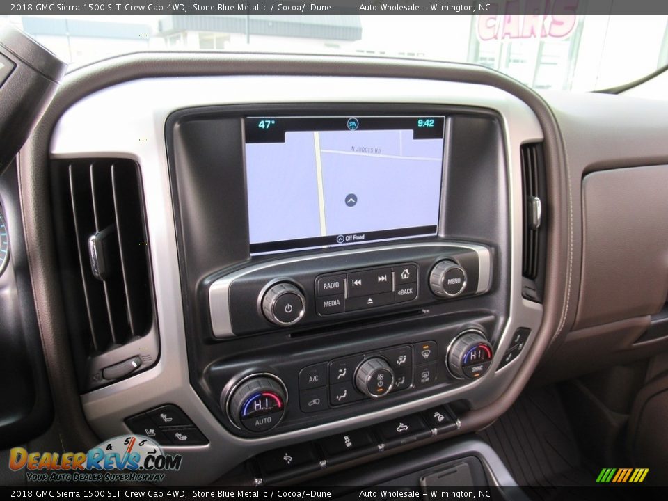 2018 GMC Sierra 1500 SLT Crew Cab 4WD Stone Blue Metallic / Cocoa/­Dune Photo #17