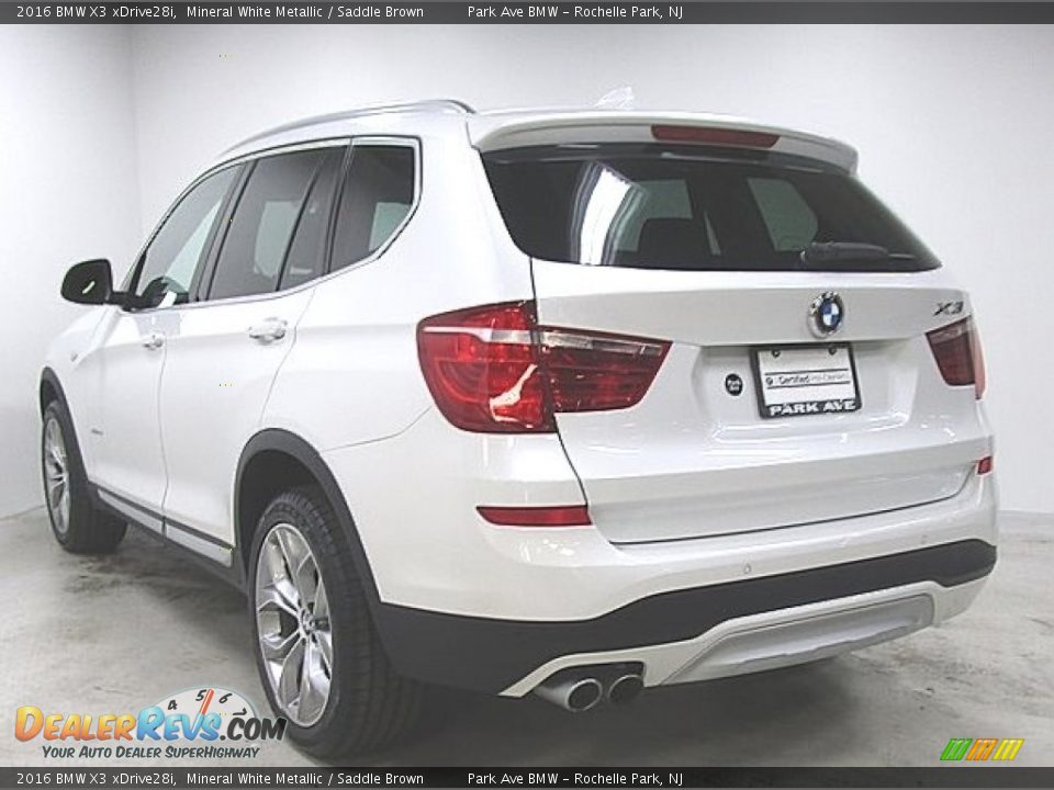 2016 BMW X3 xDrive28i Mineral White Metallic / Saddle Brown Photo #2