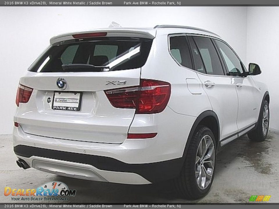 2016 BMW X3 xDrive28i Mineral White Metallic / Saddle Brown Photo #4