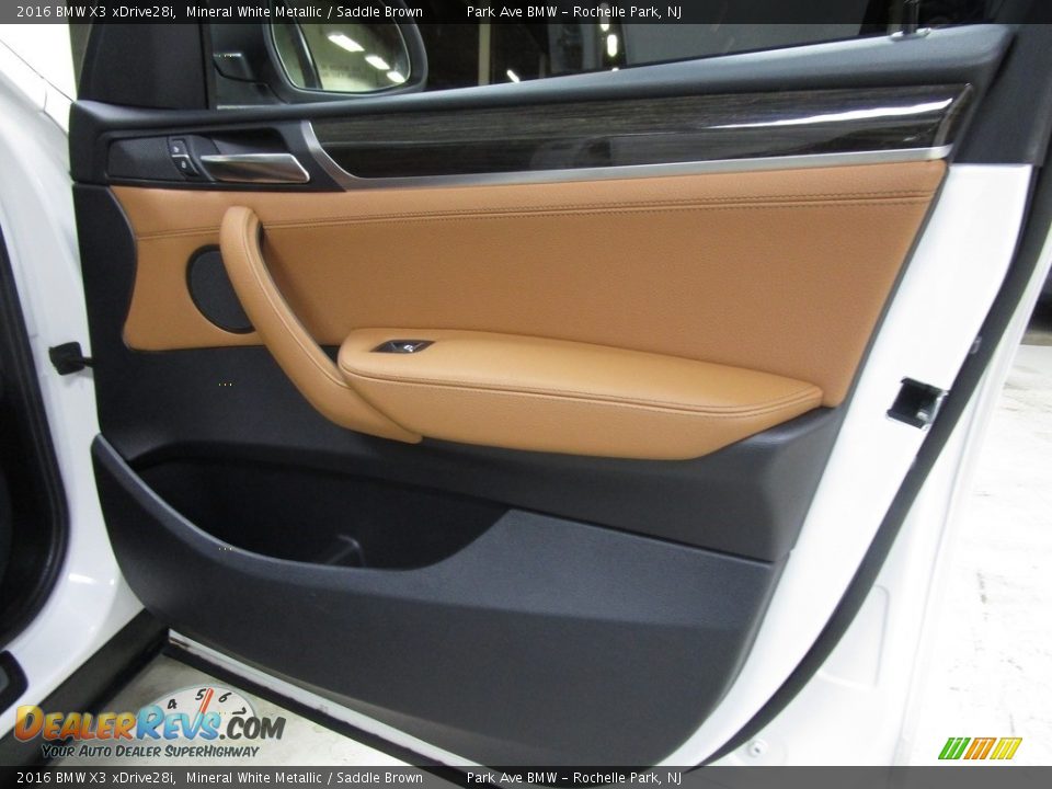 2016 BMW X3 xDrive28i Mineral White Metallic / Saddle Brown Photo #13