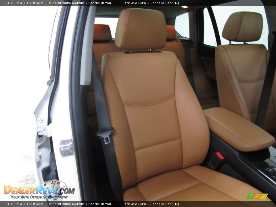 2016 BMW X3 xDrive28i Mineral White Metallic / Saddle Brown Photo #14