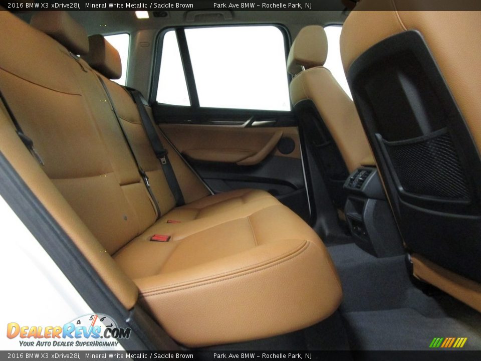 2016 BMW X3 xDrive28i Mineral White Metallic / Saddle Brown Photo #18