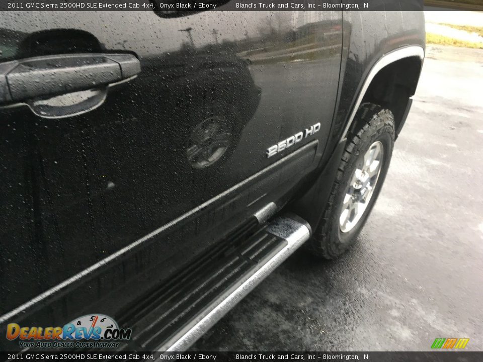 2011 GMC Sierra 2500HD SLE Extended Cab 4x4 Onyx Black / Ebony Photo #22