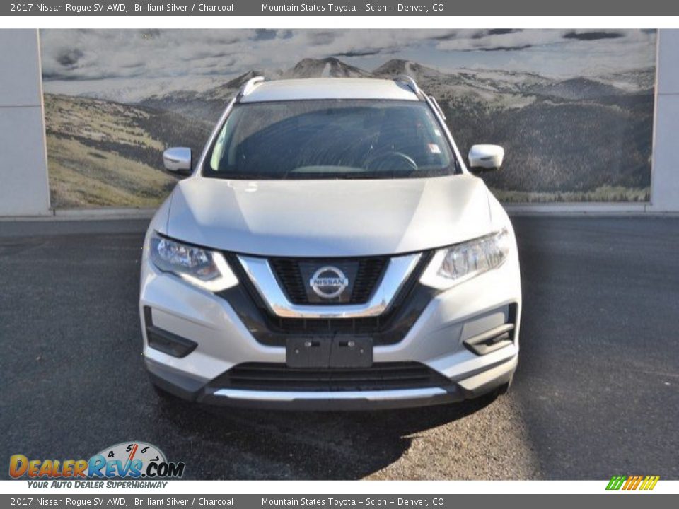 2017 Nissan Rogue SV AWD Brilliant Silver / Charcoal Photo #8