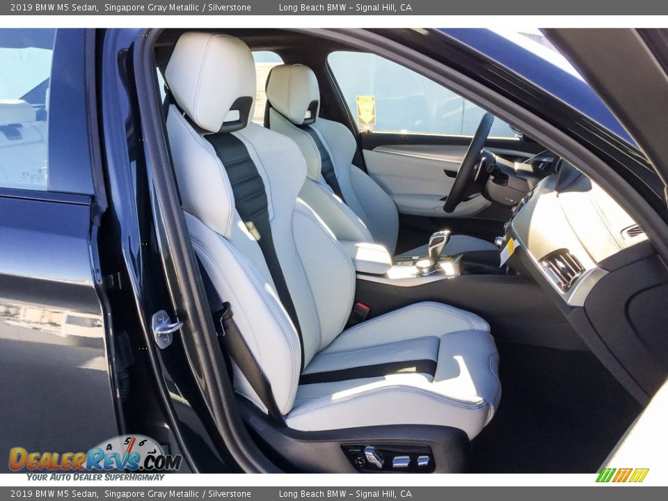 Front Seat of 2019 BMW M5 Sedan Photo #5