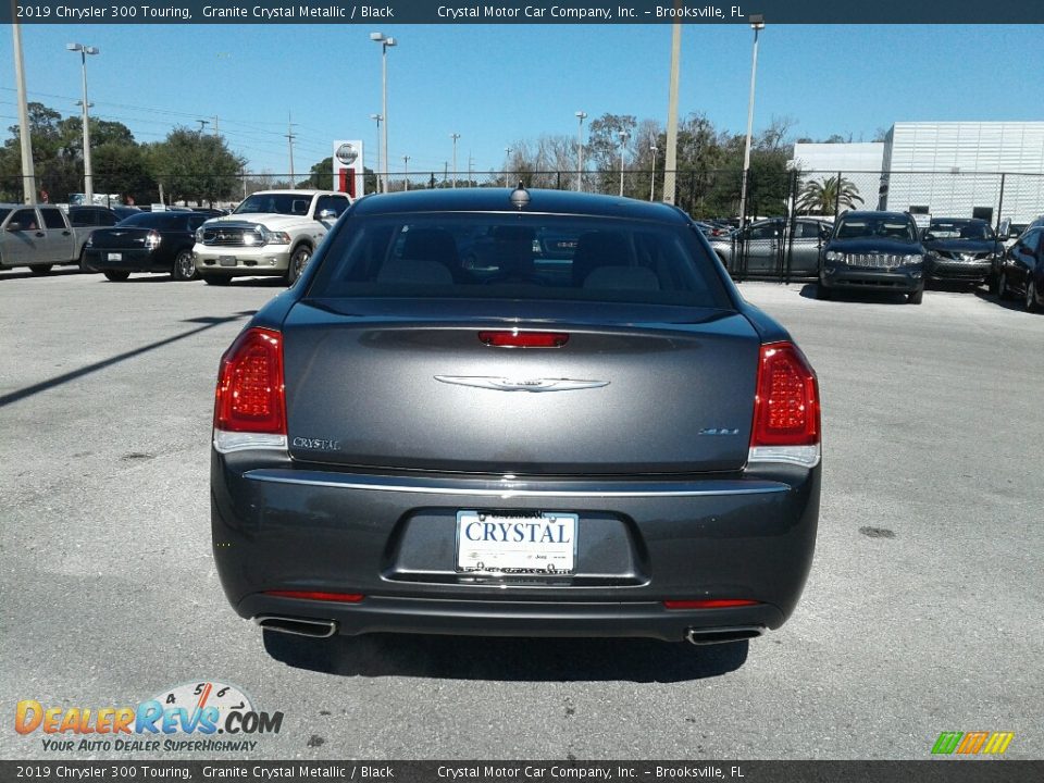 2019 Chrysler 300 Touring Granite Crystal Metallic / Black Photo #4