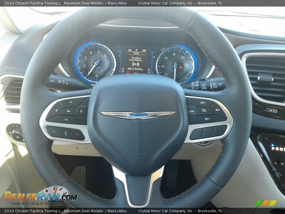 2019 Chrysler Pacifica Touring L Steering Wheel Photo #14