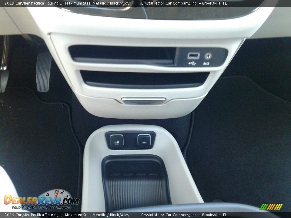 2019 Chrysler Pacifica Touring L Maximum Steel Metallic / Black/Alloy Photo #16