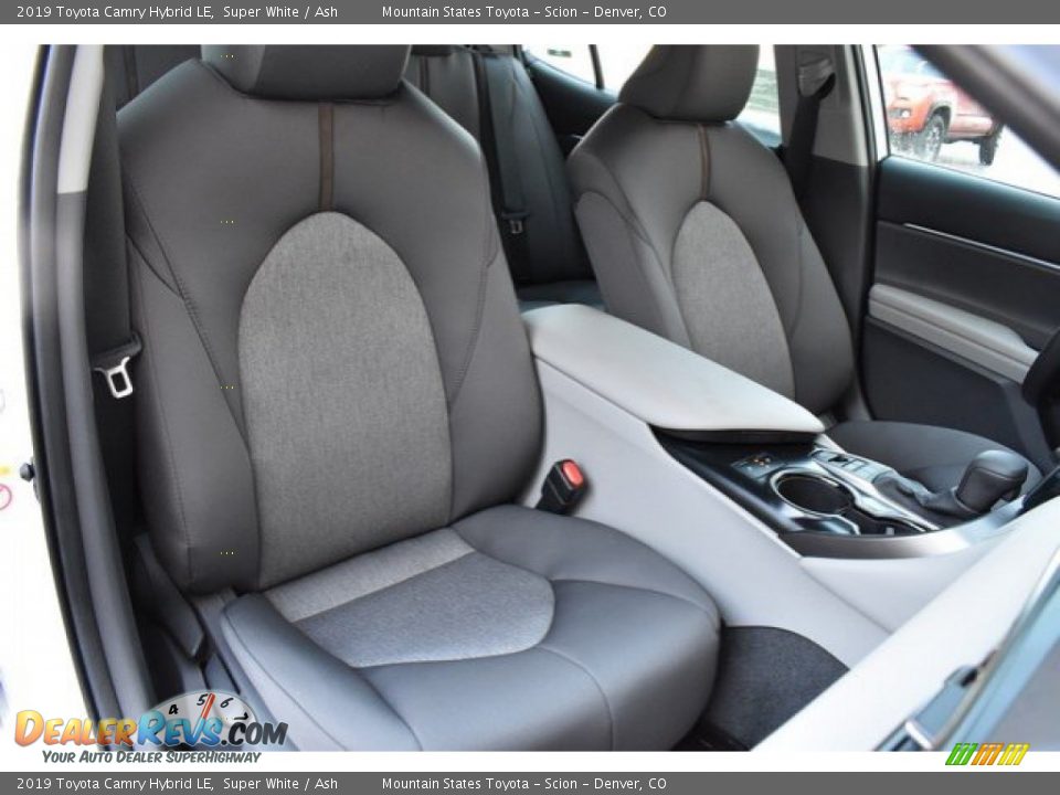 Front Seat of 2019 Toyota Camry Hybrid LE Photo #12
