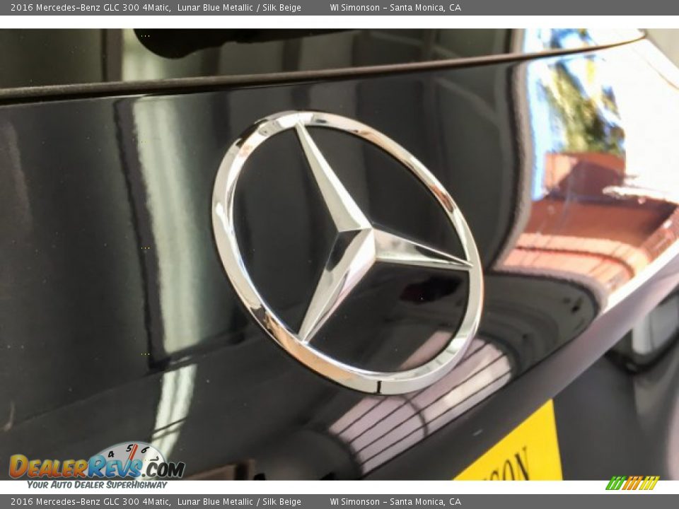 2016 Mercedes-Benz GLC 300 4Matic Lunar Blue Metallic / Silk Beige Photo #28