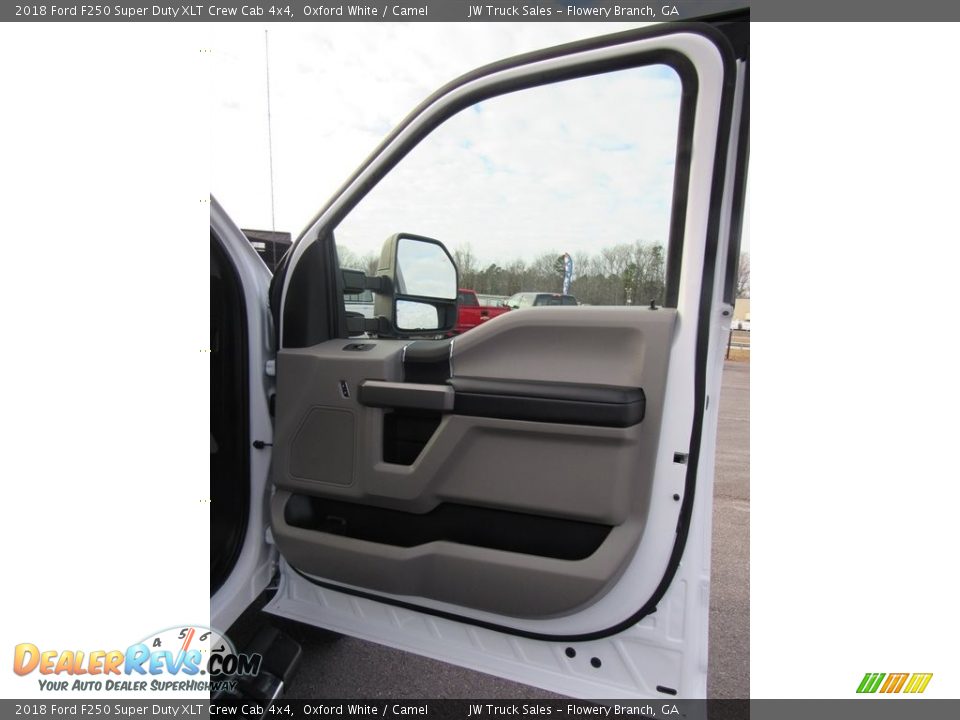 2018 Ford F250 Super Duty XLT Crew Cab 4x4 Oxford White / Camel Photo #26