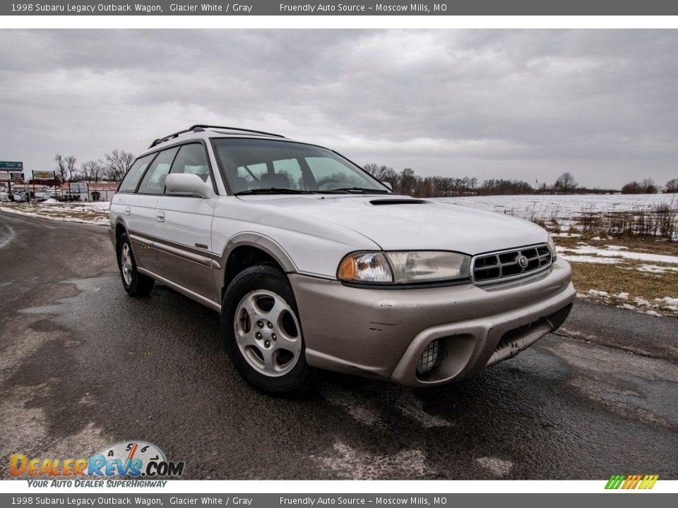 1998 Subaru Legacy Outback Wagon Glacier White / Gray Photo #1