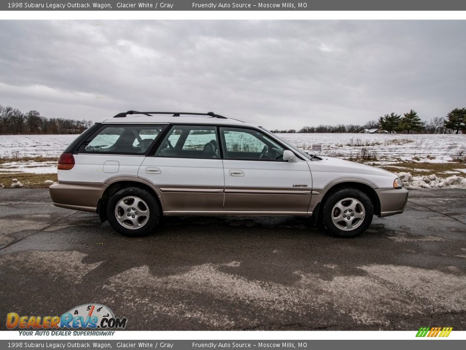 1998 Subaru Legacy Outback Wagon Glacier White / Gray Photo #3