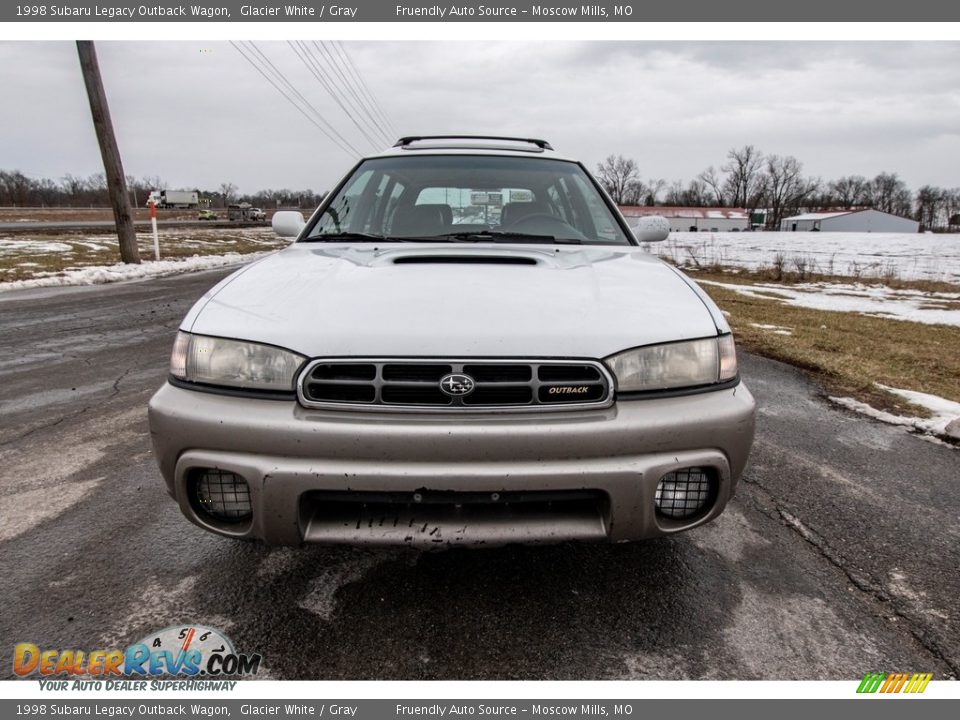 1998 Subaru Legacy Outback Wagon Glacier White / Gray Photo #9