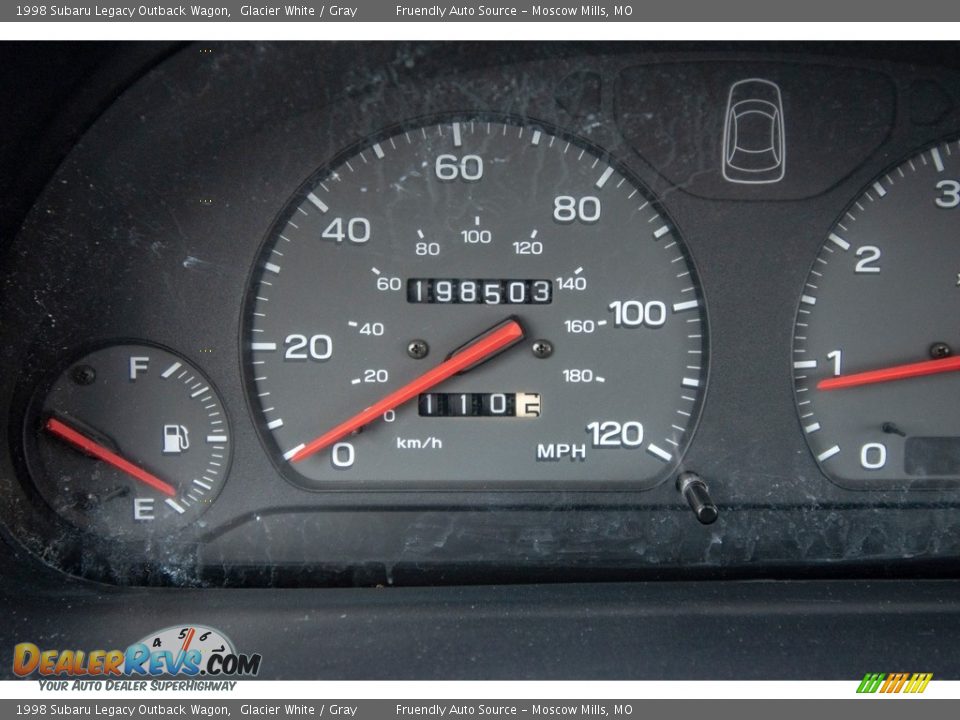 1998 Subaru Legacy Outback Wagon Glacier White / Gray Photo #35