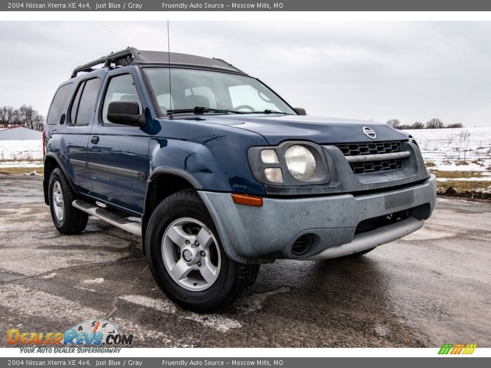 2004 Nissan Xterra XE 4x4 Just Blue / Gray Photo #1
