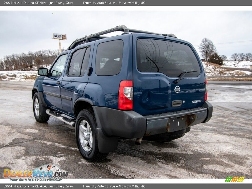 2004 Nissan Xterra XE 4x4 Just Blue / Gray Photo #6