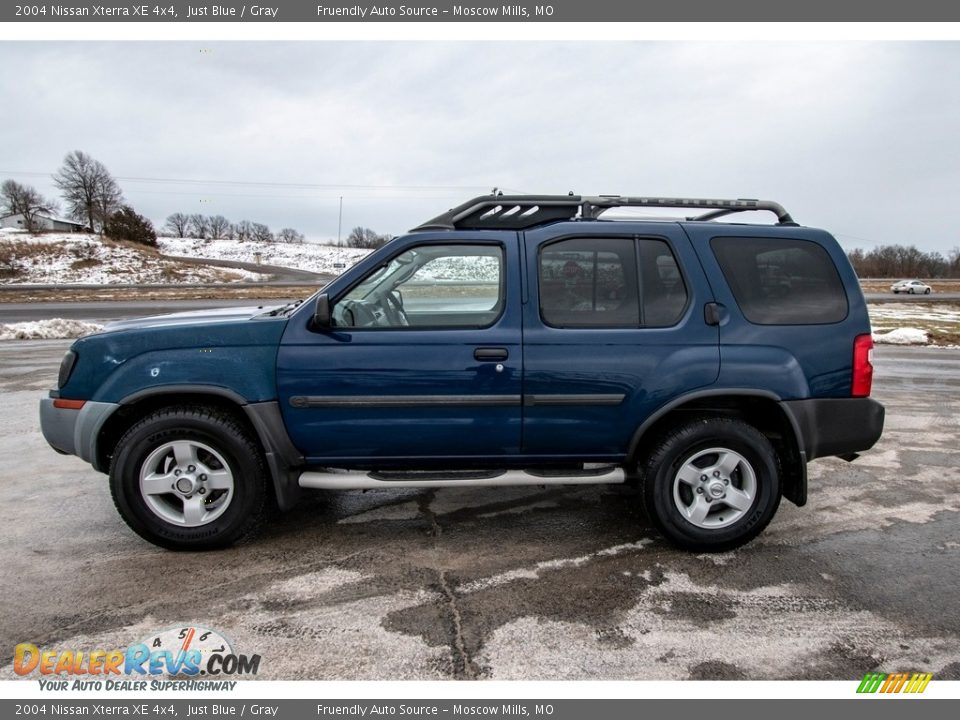 2004 Nissan Xterra XE 4x4 Just Blue / Gray Photo #7