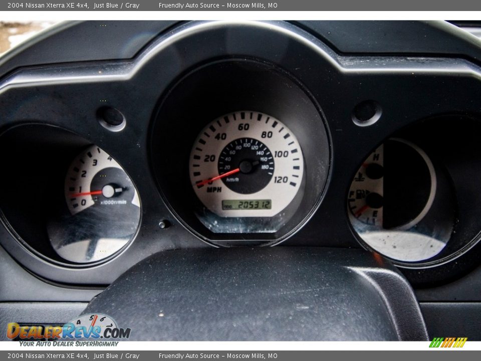 2004 Nissan Xterra XE 4x4 Just Blue / Gray Photo #32