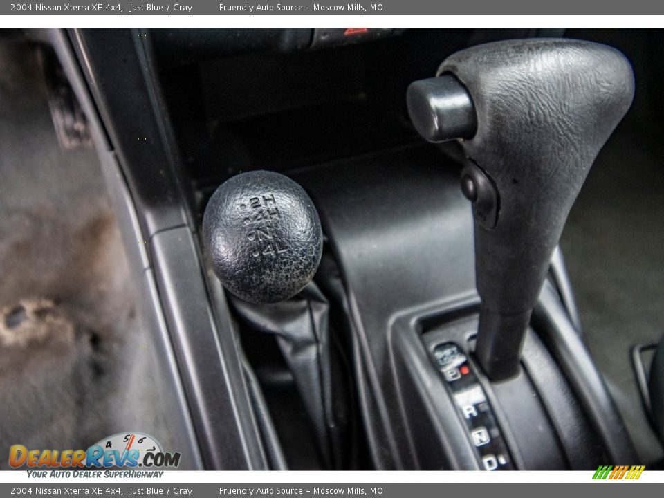 2004 Nissan Xterra XE 4x4 Just Blue / Gray Photo #34