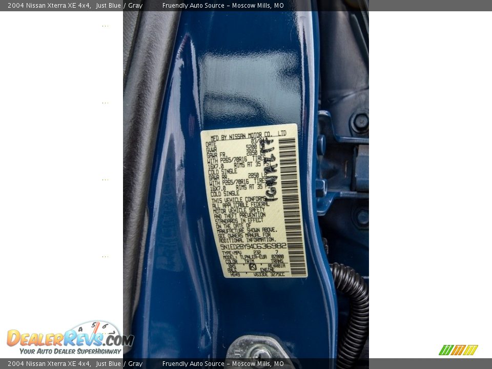 2004 Nissan Xterra XE 4x4 Just Blue / Gray Photo #35
