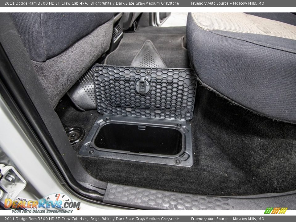 2011 Dodge Ram 3500 HD ST Crew Cab 4x4 Bright White / Dark Slate Gray/Medium Graystone Photo #28