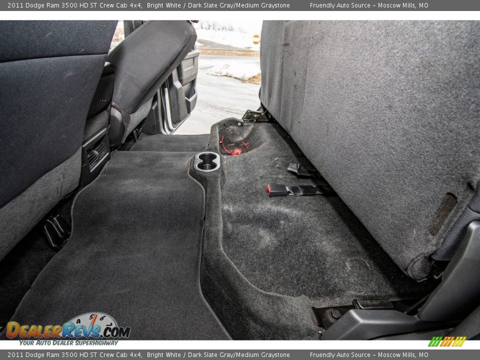 2011 Dodge Ram 3500 HD ST Crew Cab 4x4 Bright White / Dark Slate Gray/Medium Graystone Photo #29