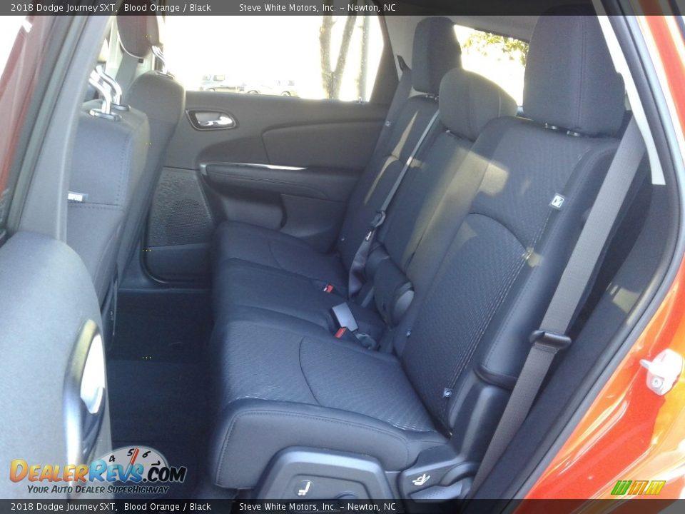 2018 Dodge Journey SXT Blood Orange / Black Photo #11