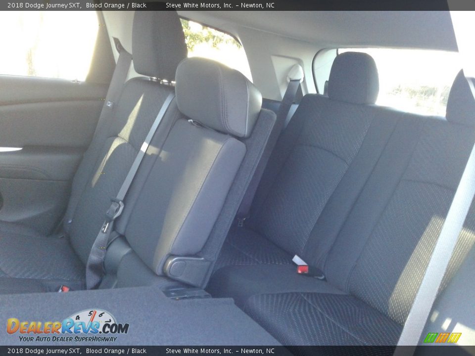 2018 Dodge Journey SXT Blood Orange / Black Photo #12