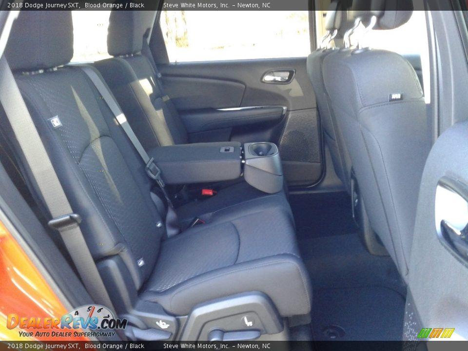 2018 Dodge Journey SXT Blood Orange / Black Photo #16