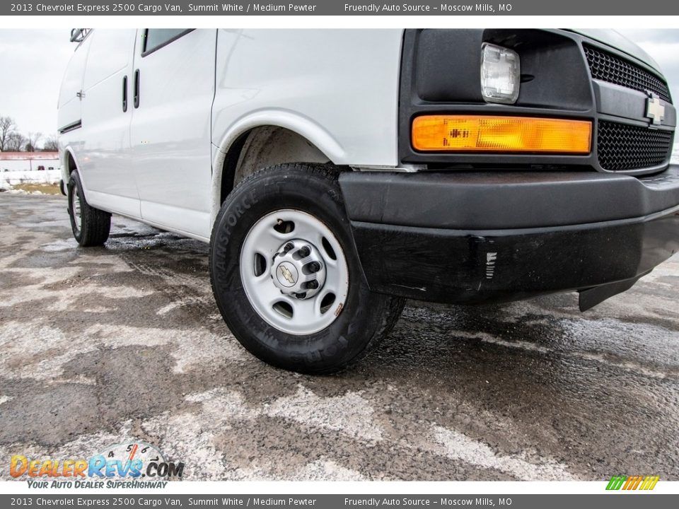 2013 Chevrolet Express 2500 Cargo Van Summit White / Medium Pewter Photo #2