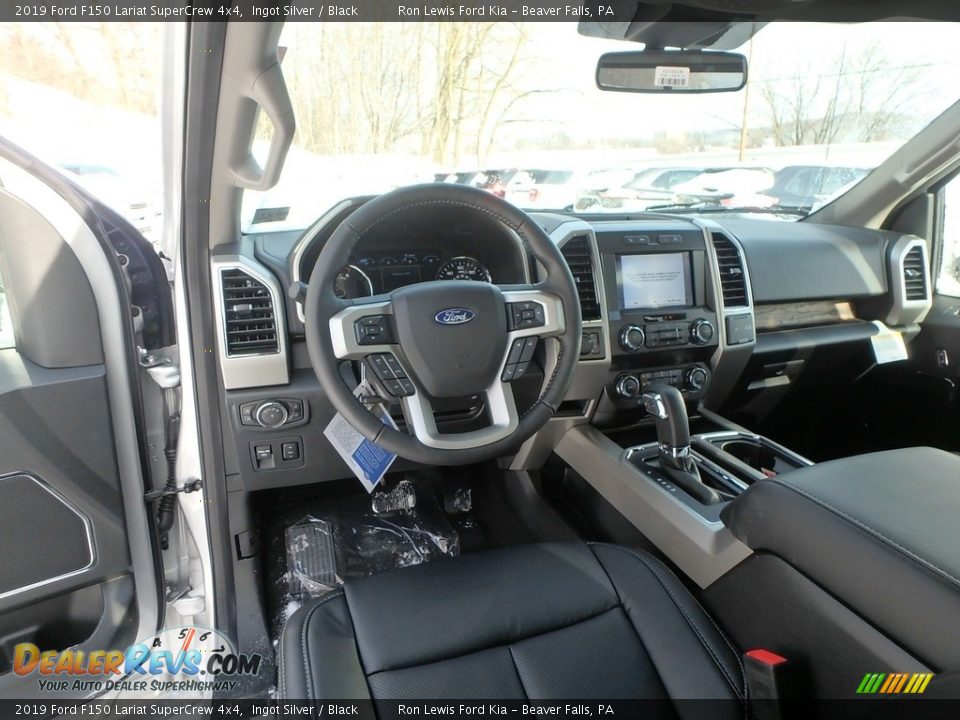 Black Interior - 2019 Ford F150 Lariat SuperCrew 4x4 Photo #12