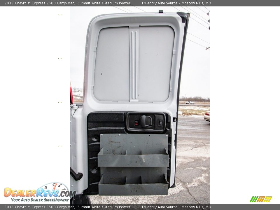 2013 Chevrolet Express 2500 Cargo Van Summit White / Medium Pewter Photo #25