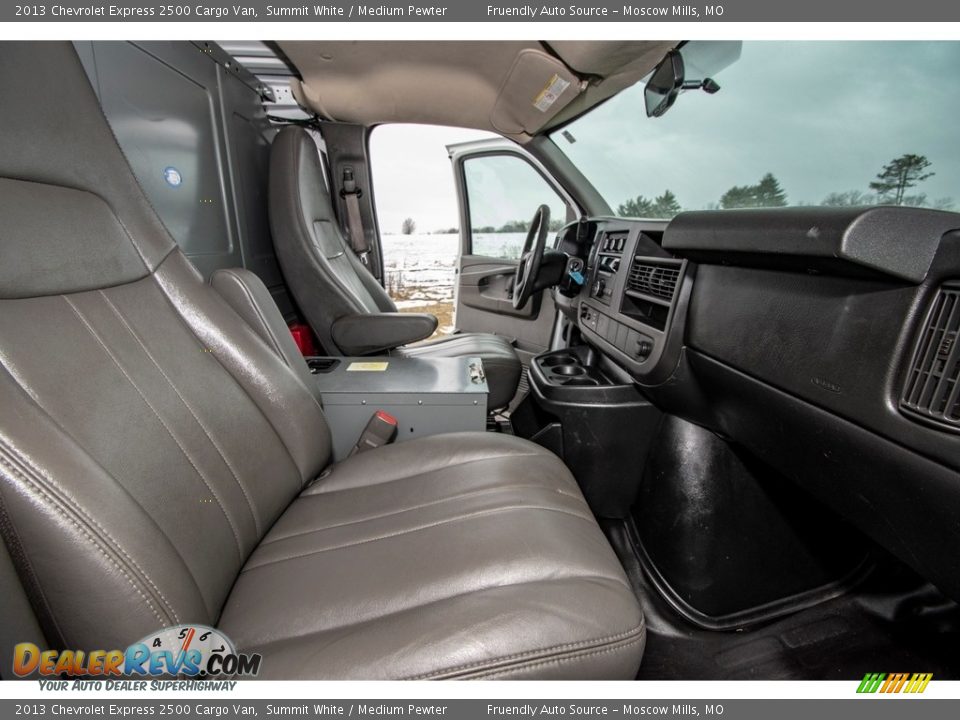 2013 Chevrolet Express 2500 Cargo Van Summit White / Medium Pewter Photo #33