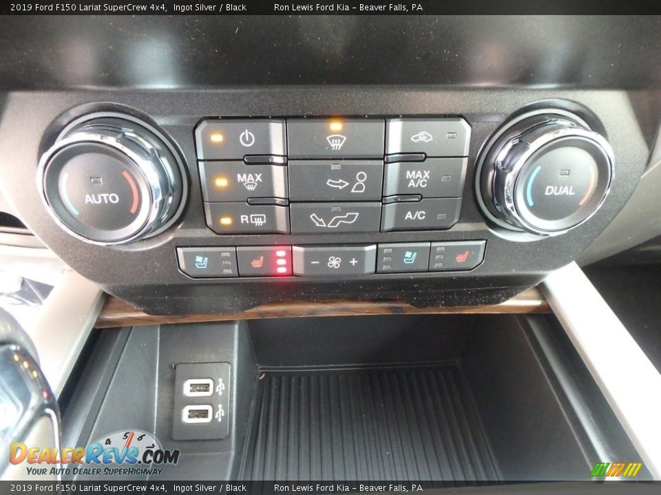 Controls of 2019 Ford F150 Lariat SuperCrew 4x4 Photo #17