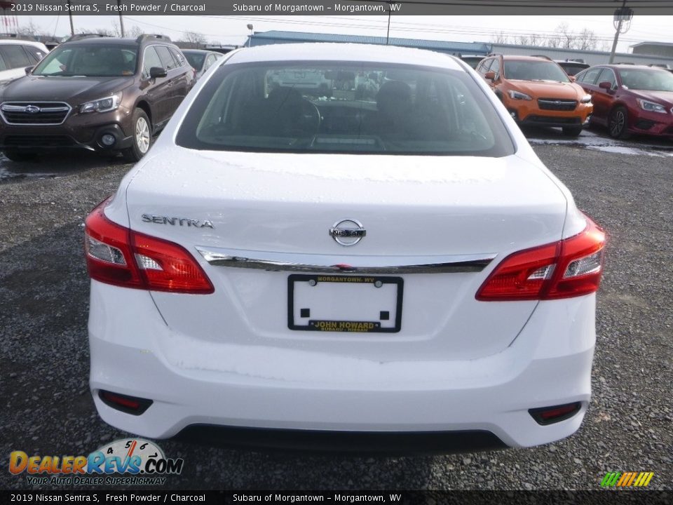2019 Nissan Sentra S Fresh Powder / Charcoal Photo #5