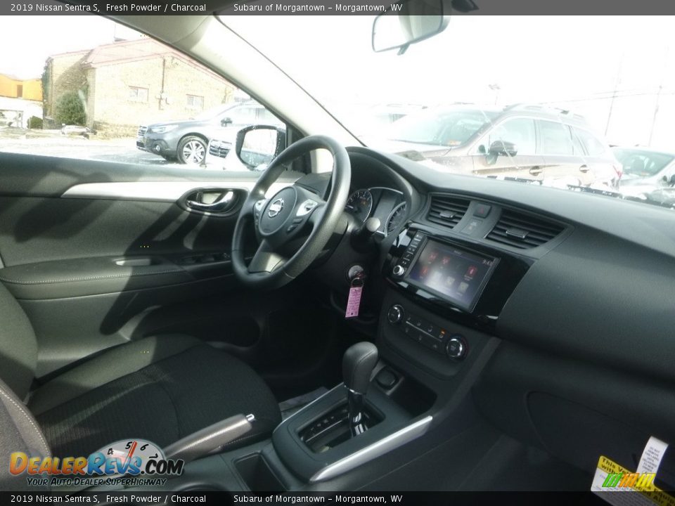2019 Nissan Sentra S Fresh Powder / Charcoal Photo #11