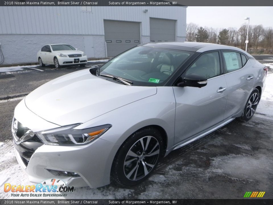 Front 3/4 View of 2018 Nissan Maxima Platinum Photo #8