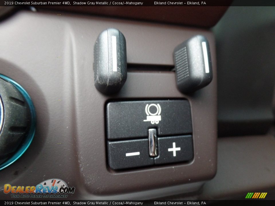 Controls of 2019 Chevrolet Suburban Premier 4WD Photo #31