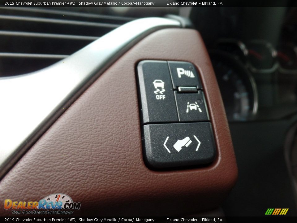 Controls of 2019 Chevrolet Suburban Premier 4WD Photo #32