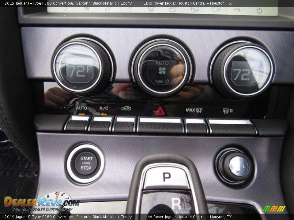 Controls of 2019 Jaguar F-Type P380 Convertible Photo #28