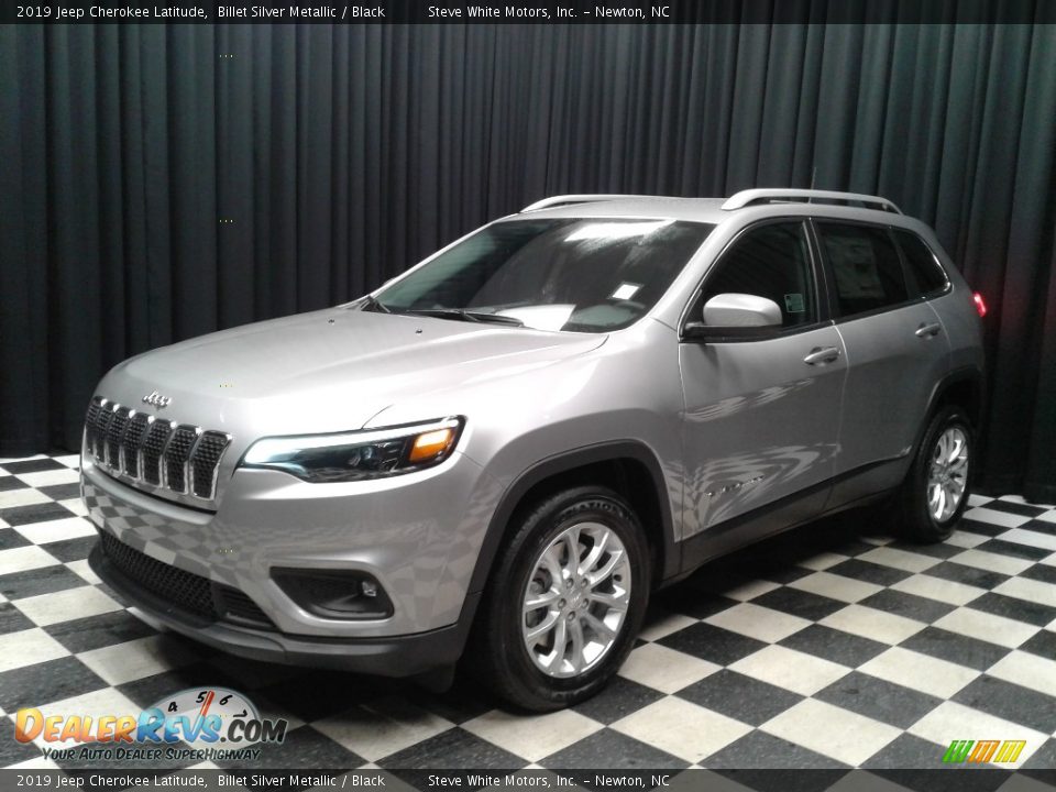 2019 Jeep Cherokee Latitude Billet Silver Metallic / Black Photo #2