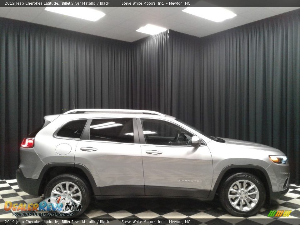 2019 Jeep Cherokee Latitude Billet Silver Metallic / Black Photo #5