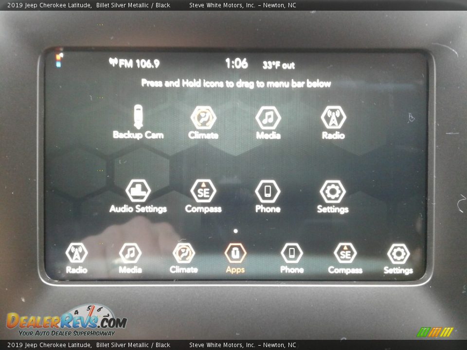 2019 Jeep Cherokee Latitude Billet Silver Metallic / Black Photo #23