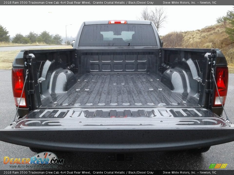 2018 Ram 3500 Tradesman Crew Cab 4x4 Dual Rear Wheel Granite Crystal Metallic / Black/Diesel Gray Photo #12