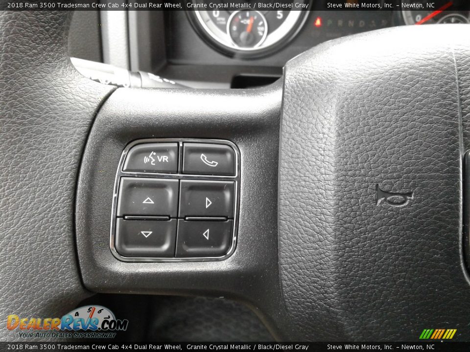 2018 Ram 3500 Tradesman Crew Cab 4x4 Dual Rear Wheel Granite Crystal Metallic / Black/Diesel Gray Photo #15
