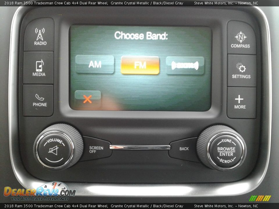 2018 Ram 3500 Tradesman Crew Cab 4x4 Dual Rear Wheel Granite Crystal Metallic / Black/Diesel Gray Photo #19