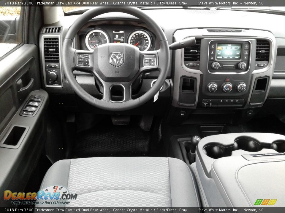 2018 Ram 3500 Tradesman Crew Cab 4x4 Dual Rear Wheel Granite Crystal Metallic / Black/Diesel Gray Photo #24