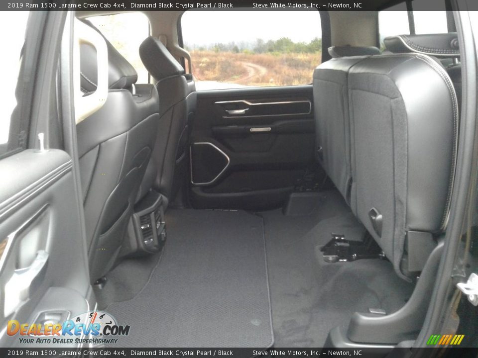 2019 Ram 1500 Laramie Crew Cab 4x4 Diamond Black Crystal Pearl / Black Photo #11